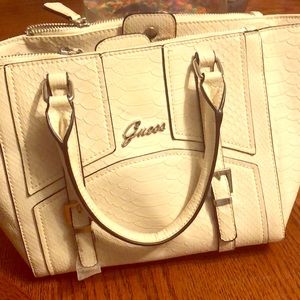 Guess bag